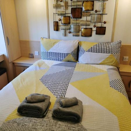 Lovely Static Holiday Caravan Near Whithorn Bagian luar foto