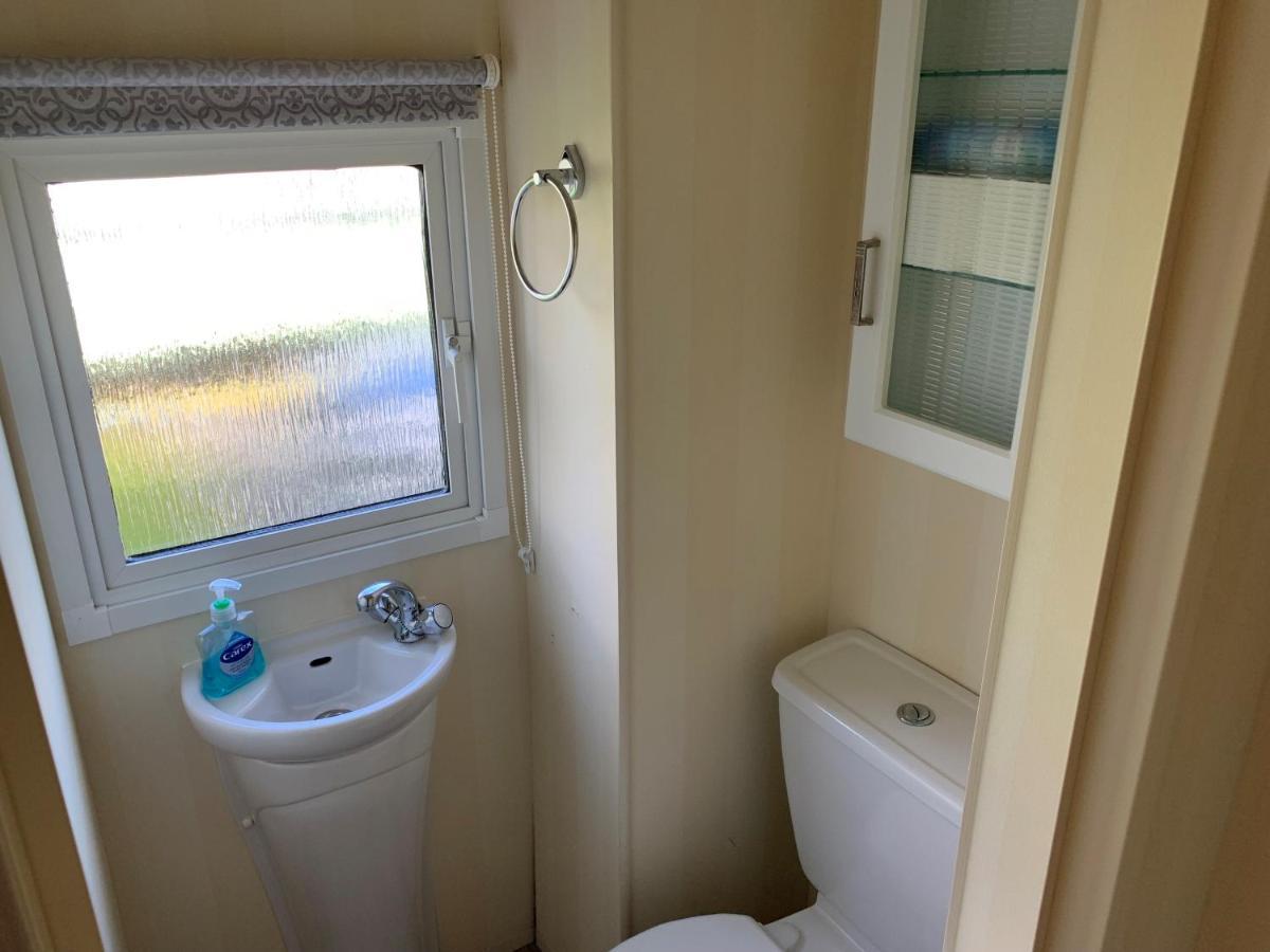 Lovely Static Holiday Caravan Near Whithorn Bagian luar foto